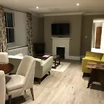Beech House - Urban Apartment