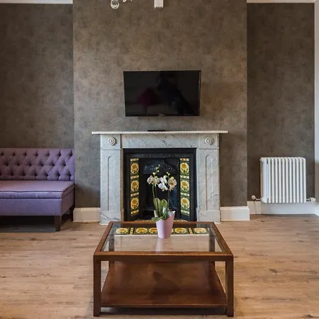 Beech House Apartment *