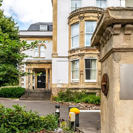 Beech House Apartment Bristol