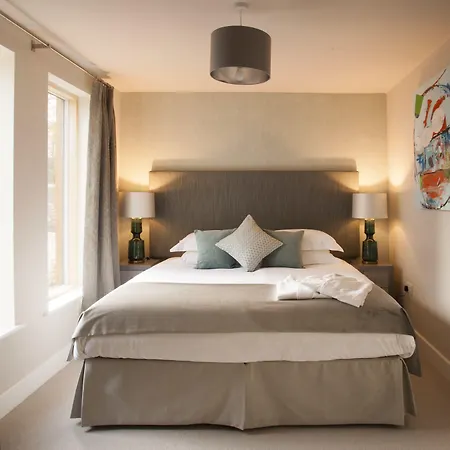 Beech House - Urban * Bristol