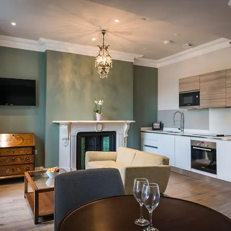 Beech House - Urban Apartman *