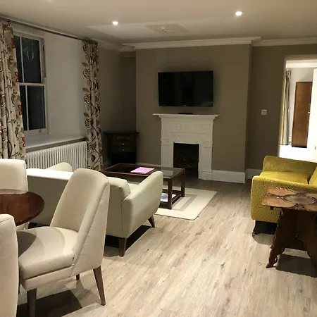 Beech House Apartment