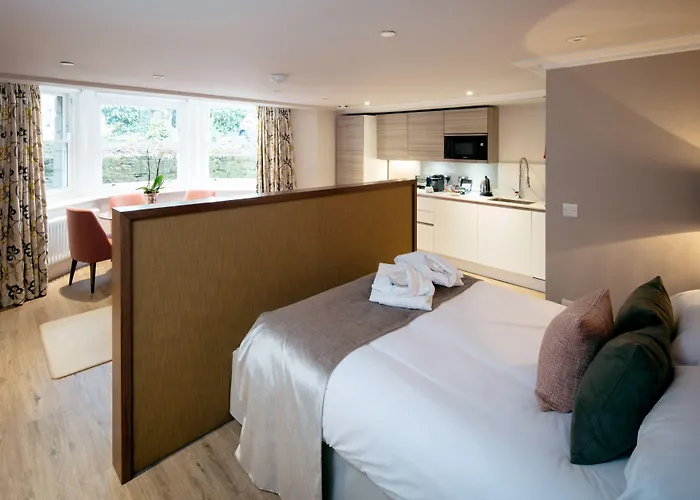 Beech House - Urban * Bristol