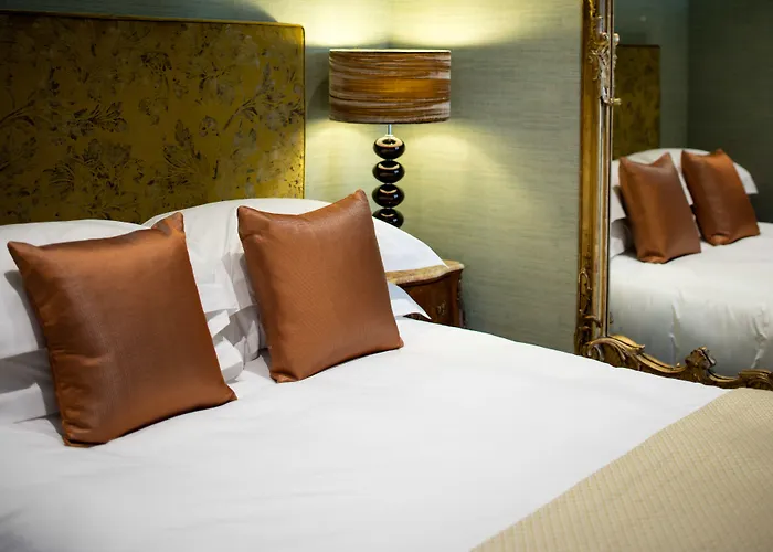 Beech House - Urban * Bristol