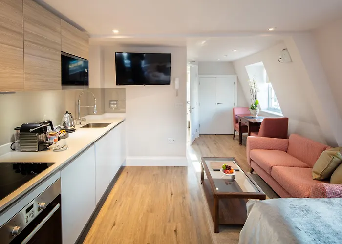 Beech House - Urban Apartment Bristol