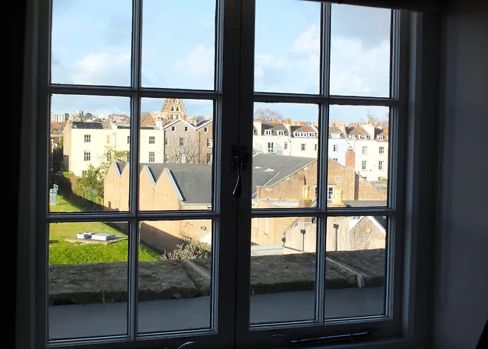 Beech House - Urban * Bristol